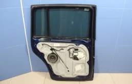 Дверь задняя левая для Volkswagen Touran 2009 года на фотографиях