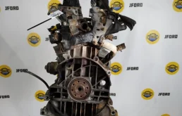 Двигатель без навесного для Peugeot 407 на фотографиях