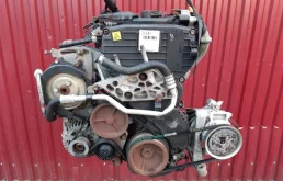 Двигатель без навесного для Fiat Doblo 2008 года на фотографиях