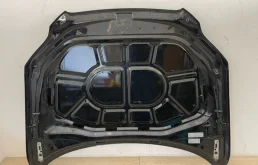 Капот для Audi Q7 2012 года на фотографиях