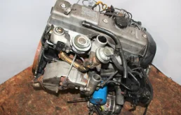 Двигатель без навесного для Hyundai Starex 2005 года на фотографиях