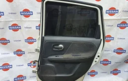 Дверь задняя правая для Nissan Note 2017 года на фотографиях