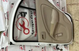 Дверь задняя правая для Nissan Almera 2004 года на фотографиях