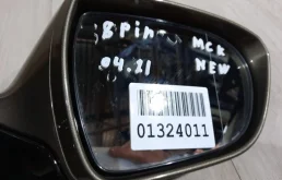 Стекла и зеркала для Hyundai i40 2011 года на фотографиях