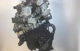 Двигатель без навесного для Fiat Doblo 2003 года на фотографиях