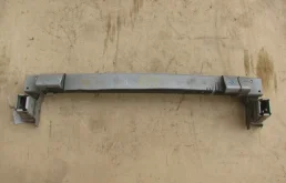 Бампер для Honda CR-V 2003 года на фотографиях