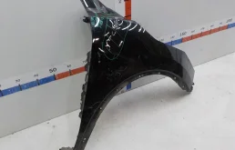 Стекла и зеркала для Nissan Qashqai 2024 года на фотографиях