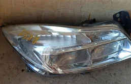 Фара правая для Opel Insignia 2014 года на фотографиях