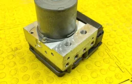 Блок ABS для BMW 5er на фотографиях