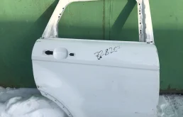 Двери для Land Rover Range Rover Evoque 2013 года на фотографиях