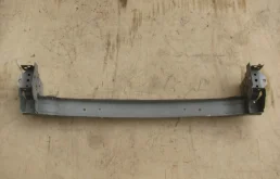 Бампер для Honda CR-V 2003 года на фотографиях