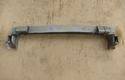 Бампер для Honda CR-V 2003 года на фотографиях