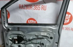 Двери для Volkswagen Touran 2007 года на фотографиях