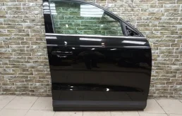 Дверь передняя правая для Audi Q3 2012 года на фотографиях