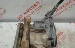 Суппорт задний правый для Mazda CX 5 2015 года на фотографиях