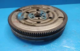 Маховик для Nissan X-Trail на фотографиях