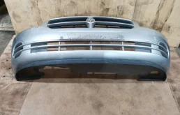 Бампер для Dodge Caliber 2006 года на фотографиях