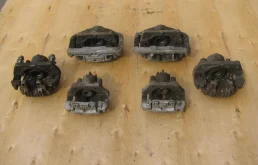 Диски тормозные передние (комплект) для BMW 5er 2009 года на фотографиях