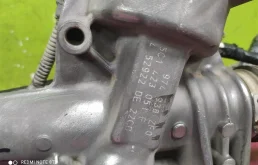 Рулевая рейка для Volkswagen Jetta 2008 года на фотографиях