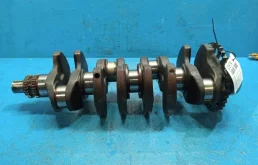 Коленвал для Mitsubishi Outlander 2013 года на фотографиях