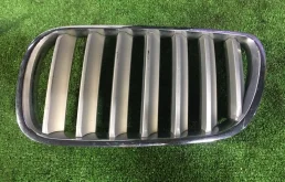 Решетка радиатора BMW X3 .0si 2007 E83