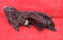 Фары для Kia Carnival на фотографиях