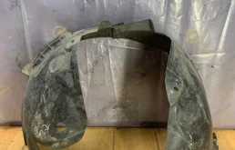 Подкрылок передний правый (13129628) для Opel Zafira B 2005-2015