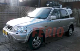 Бампер для Honda CR-V 1999 года на фотографиях