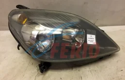 Фары для Opel Zafira 2005 года на фотографиях
