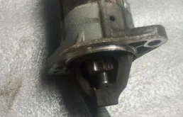 Стартер для Toyota Corolla 2003 года на фотографиях