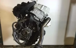 Двигатель без навесного для Mercedes-Benz CLK class 1997 года на фотографиях