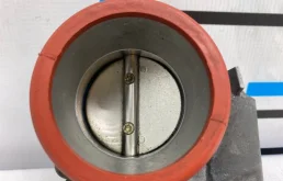 Дроссельная заслонка для Mercedes-Benz C class 2006 года на фотографиях