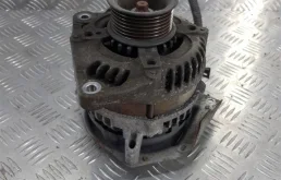 Генератор для Honda CR-V на фотографиях