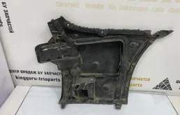 Кронштейн заднего бампера левый для BMW 5er 2018 года на фотографиях