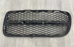 Решетка бампера VW Touareg 2003-2007 7L