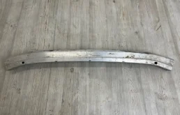 Усилитель бампера Audi Q7 2007-2015 4L