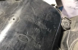 Фары для Land Rover Freelander 2007 года на фотографиях