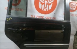 Дверь задняя правая для Volkswagen Touran 2012 года на фотографиях