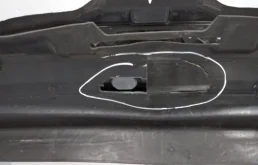 Воздуховод радиатора левый верхний для BMW 3er 2018 года на фотографиях