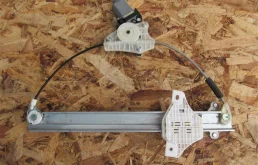 Стеклоподъемник задний правый для Hyundai Solaris 2022 года на фотографиях