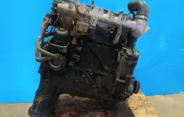 Двигатель без навесного для Nissan Serena 1996 года на фотографиях