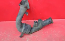 Впускной патрубок воздушного фильтра для Toyota RAV4 2019 года на фотографиях