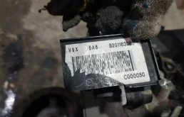 Двигатель без навесного для Nissan Pathfinder 2012 года на фотографиях