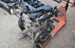 Двигатель без навесного для Mercedes-Benz CLC class на фотографиях