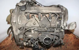 Двигатель для Kia Sorento 2002 года на фотографиях