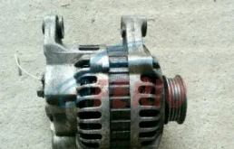 Генератор для Renault Logan 2013 года на фотографиях