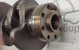 Коленвал для Mercedes-Benz Vito 2002 года на фотографиях