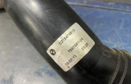 Патрубок радиатора верхний для BMW 3er на фотографиях