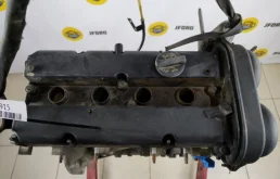 Двигатель без навесного для Volvo C30 2011 года на фотографиях