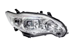 Фары для Toyota Corolla 2006 года на фотографиях